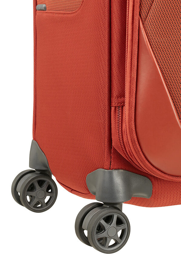 samsonite dynamore spinner 67